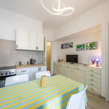 - Sea View Oasis - Grandmaison *